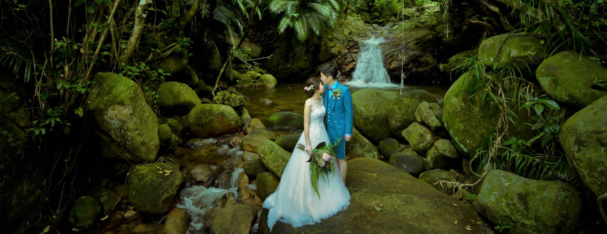 石垣島・フォトウェディング・挙式前撮影・結婚写真　荒川の滝