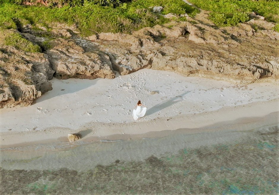 沖縄・黒島　フォトウェディング・挙式前撮影・結婚写真　ビーチ