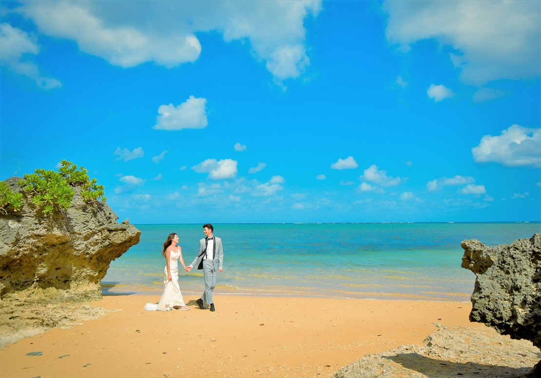 サンセット・コーブ石垣　フォトウェディング・挙式前撮影・結婚写真 ビーチ
