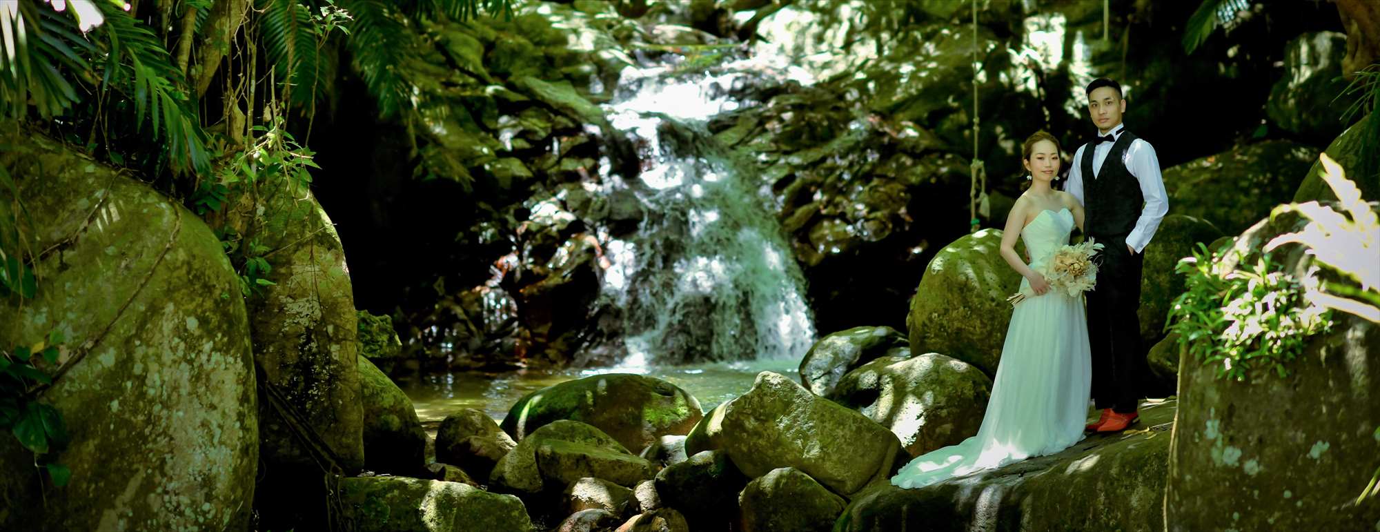 荒川の滝 フォトギャラリー＆サンプル画像｜石垣島フォトウェディング　荒川の滝