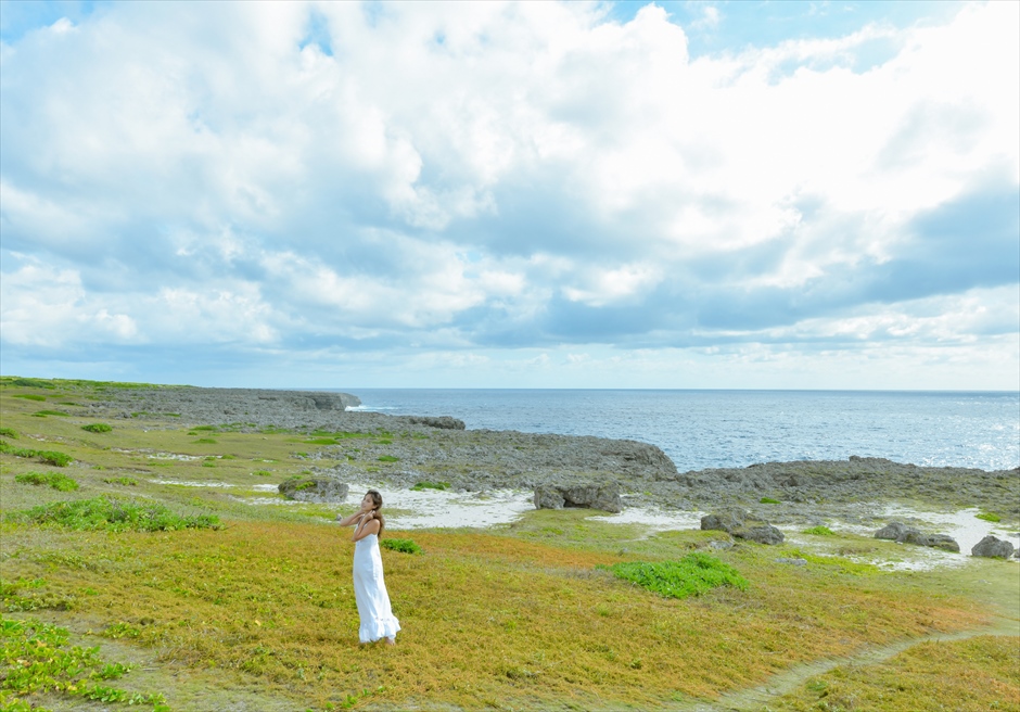 波照間島フォトウェディング・前撮り撮影　日本最南端の碑