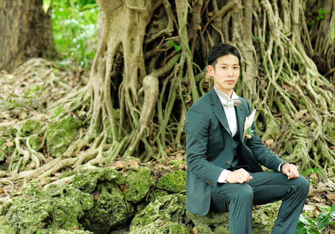 竹富島フォトウェディング　ご新郎様ソロショット